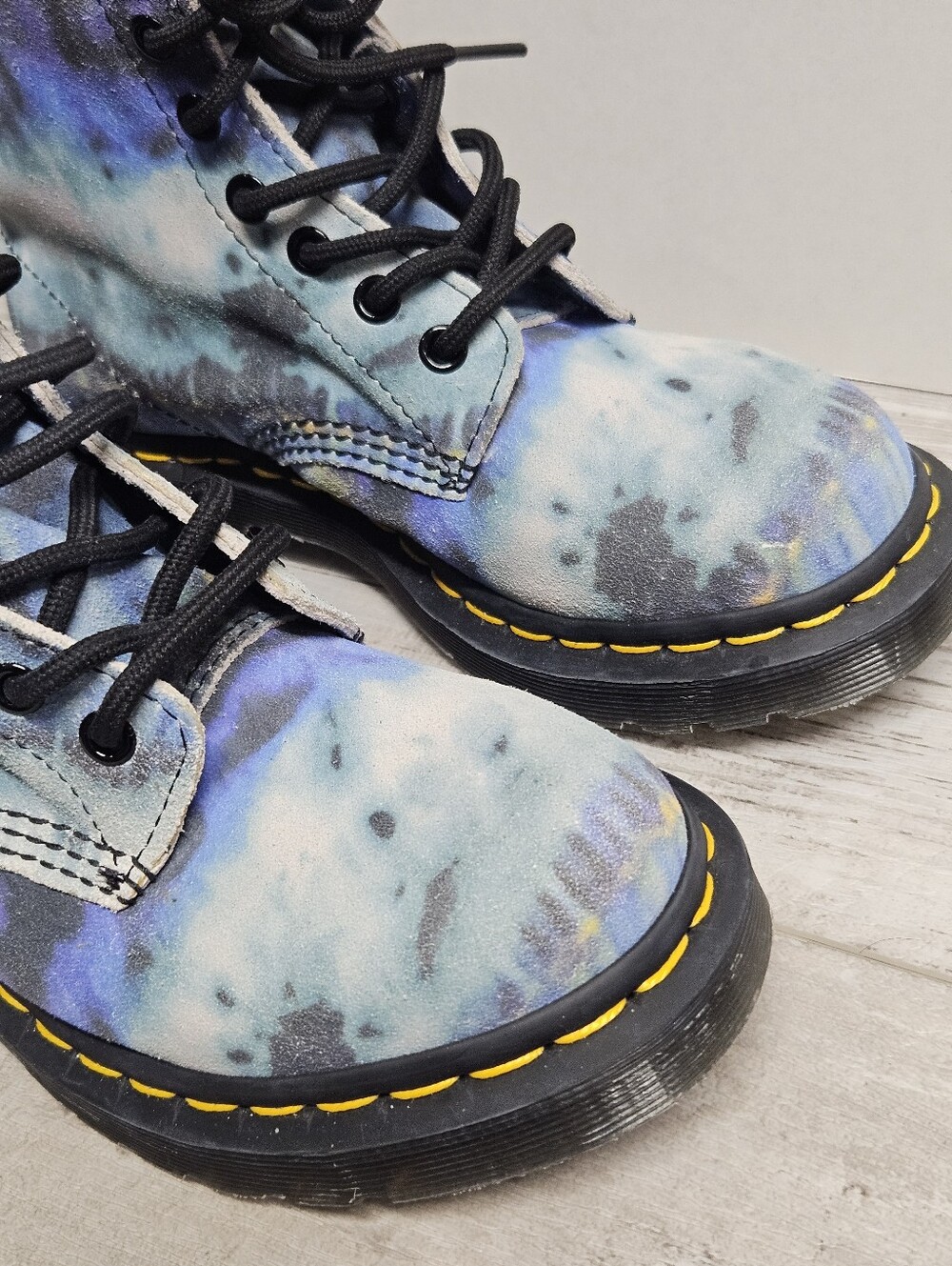 Dr. Martens 1460 Pascal Blue Summer Tie Dye Tumbled Size 5 Punk Bikercore - Picture 5 of 12